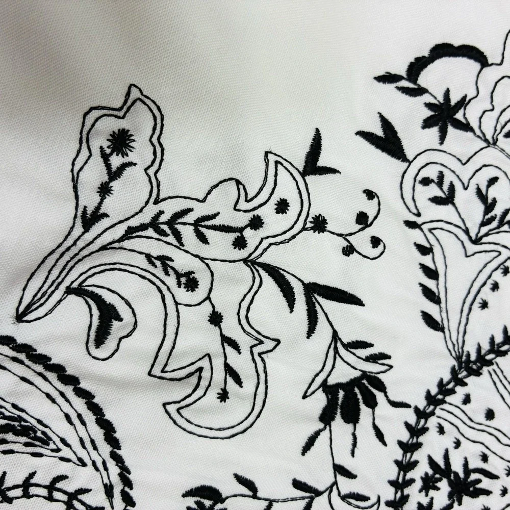 Foxcroft Wrinkle Free White Embroidered Button Shirt Women's Size 12 Classic Fit - Picture 5 of 15